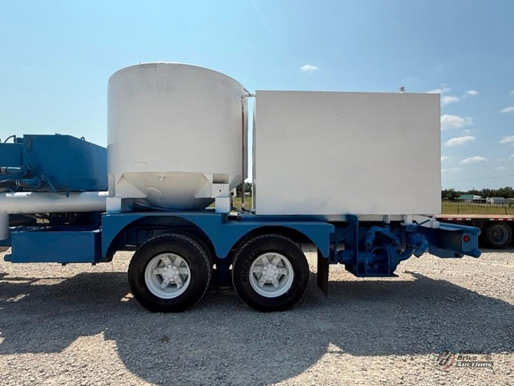 1990-peterbilt-357-image-6