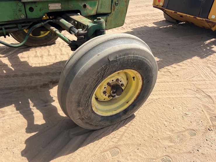 john-deere-2750-image-17