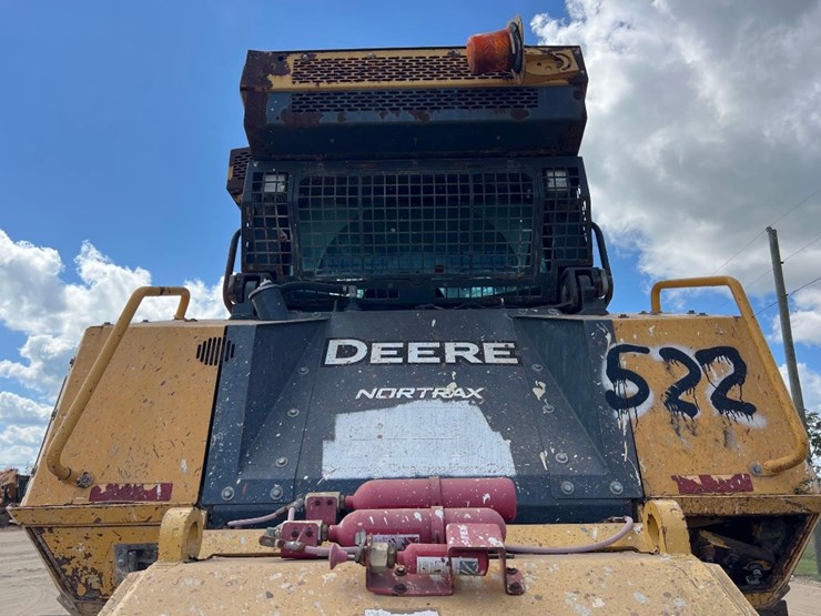 2015-deere-1050k-image-28