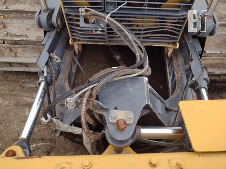2020-deere-850l-lgp-image-18
