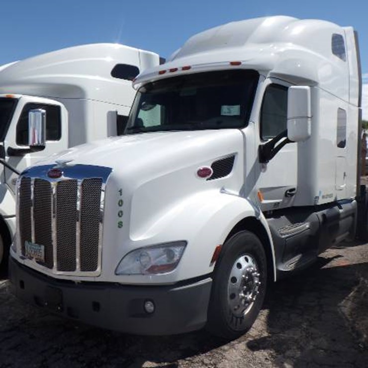 PETERBILT 579