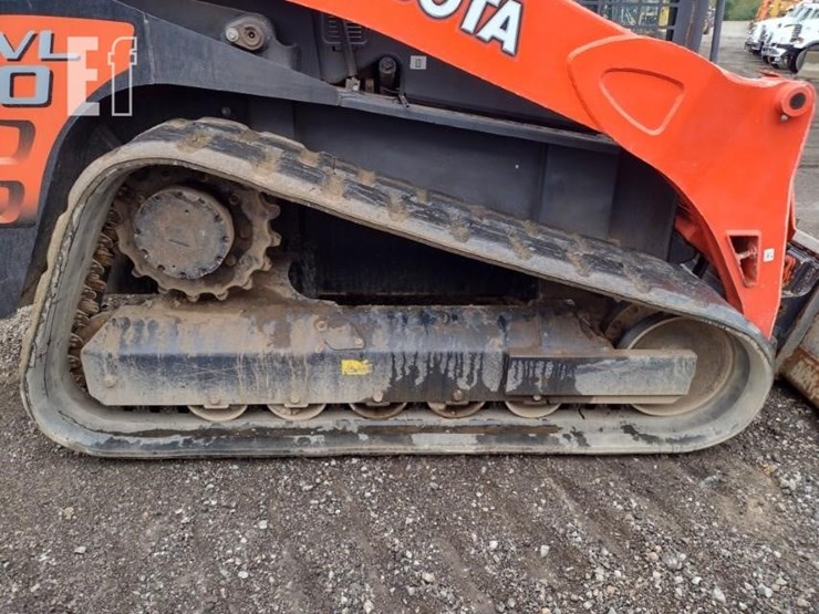 2012-kubota-svl90-image-27