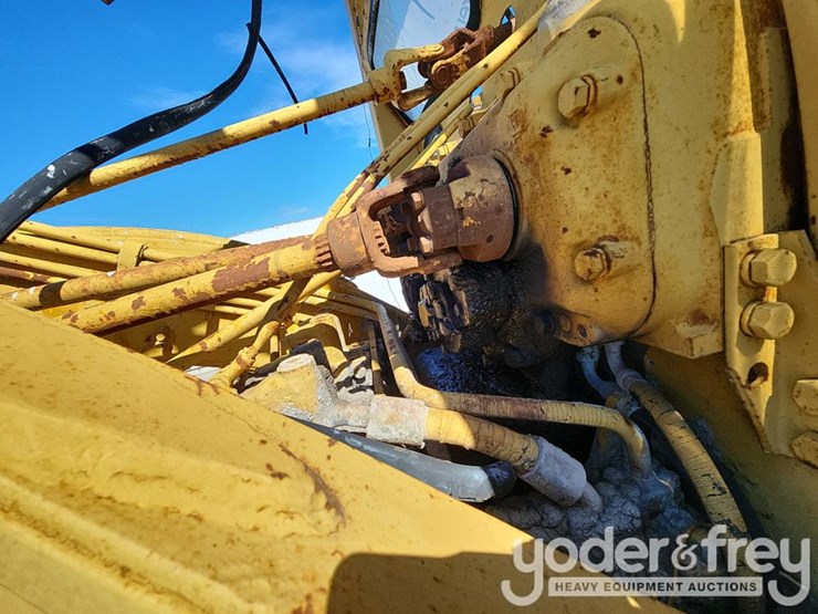 caterpillar-16g-image-27