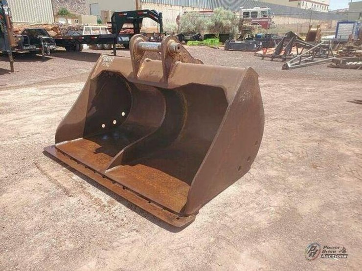 85"-excavator-grading-bucket-image-1