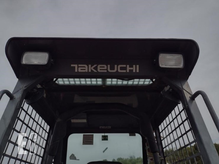 2019-takeuchi-tl8-image-11