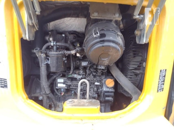2015-deere-35g-image-44