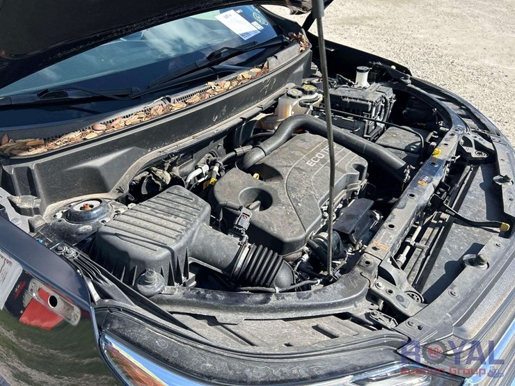 2021-chevrolet-equinox-ls-image-8