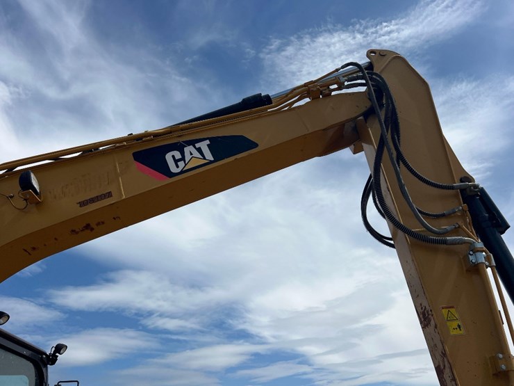 2016-caterpillar-313fl-image-12