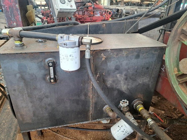 #114a-•-100-gal.-oil-tank-image-1