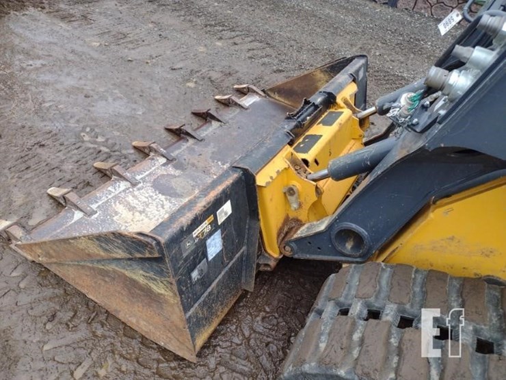 deere-325g-image-18