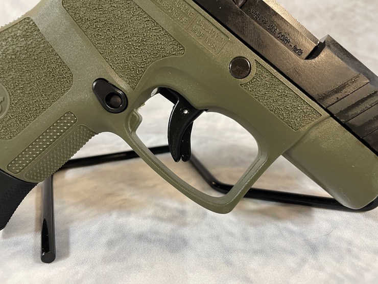 #4789-•-beretta-apx-a1-carry-9mm-luger-pistol,-sn:-axc150909-image-16