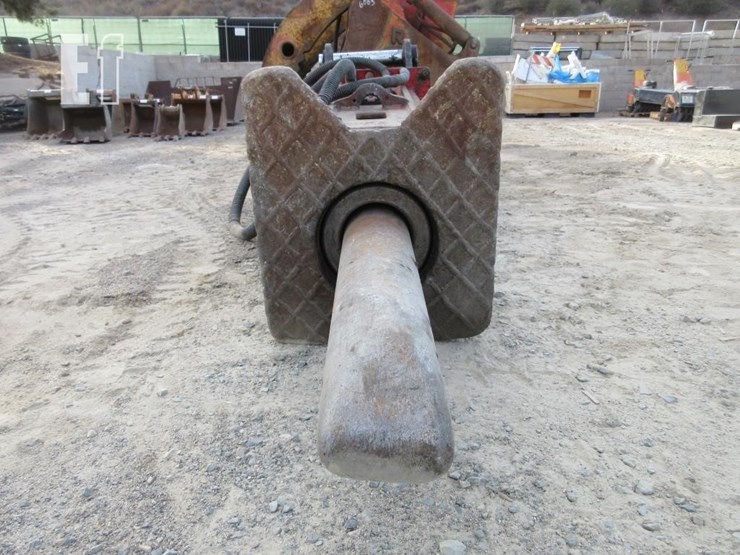 caterpillar-330-image-5