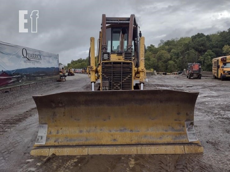 1997-deere-750c-image-2