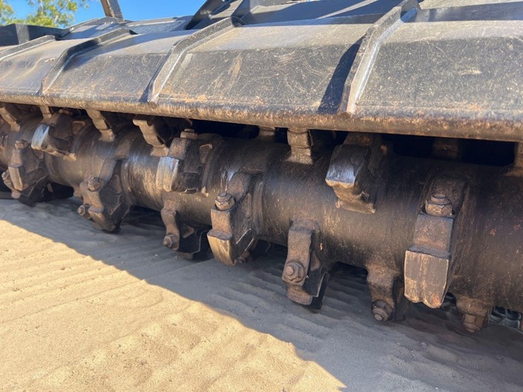 2019-caterpillar-299d2-xhp-image-17