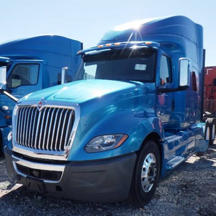 2019 INTERNATIONAL LT