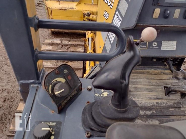 2005-deere-450j-lgp-image-10