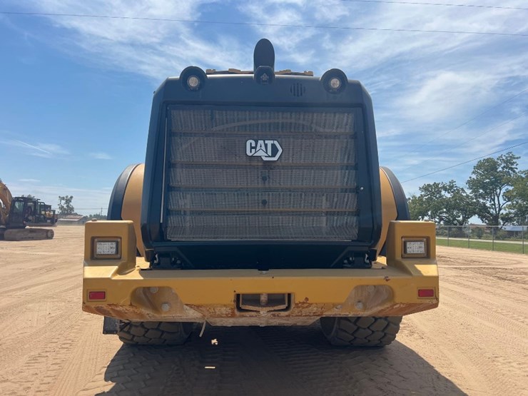 2022-caterpillar-980-image-3