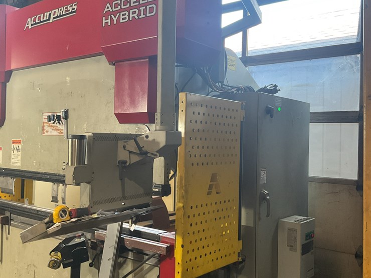 #100-•-2021-accurpress-accell-hybrid-image-3