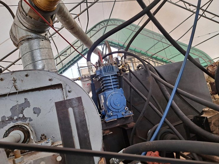 #124-•-air-compressor-quincy-image-2