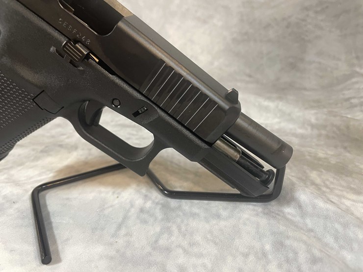 #4797-•-glock-19-gen-5-9mm-luger-pistol,-sn:-cesf248-image-15
