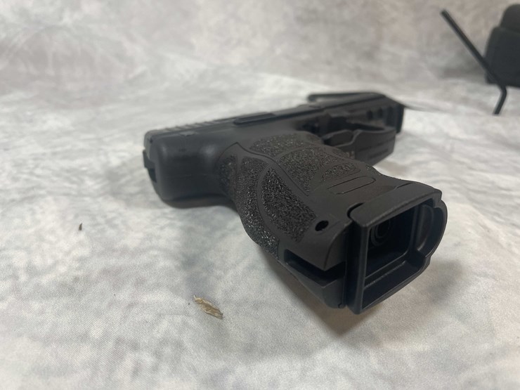 #4804-•-heckler-&-koch-p30-(v1)-9mm-luger-pistol,-sn:-129-135310-image-5