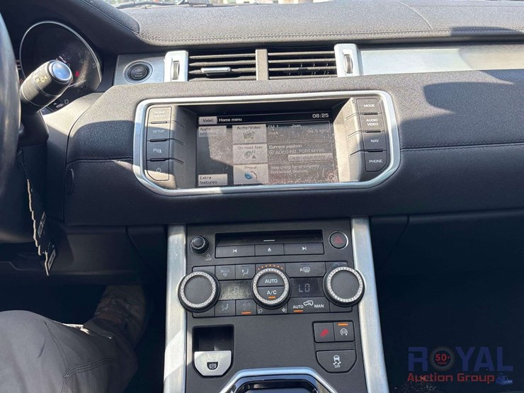 2015-land-rover-evoque-suv-image-12