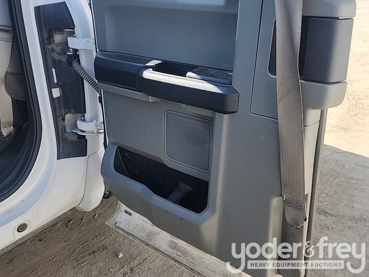 2018-ford-f150-image-15