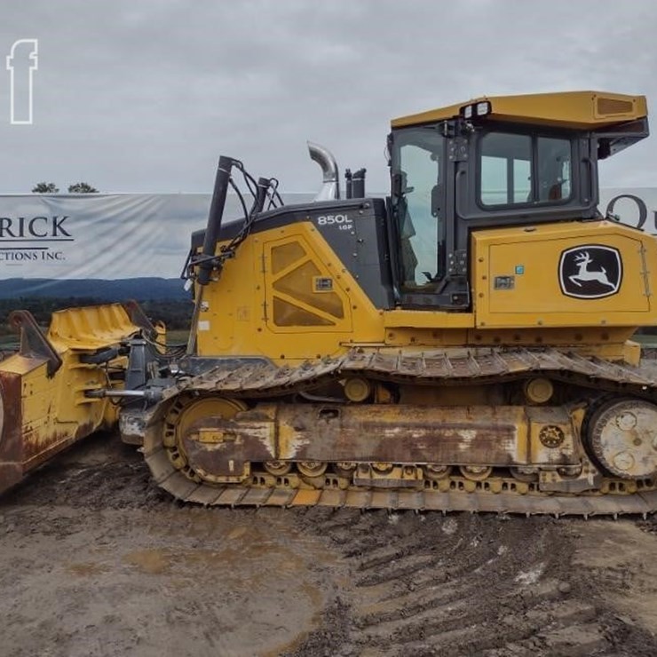 2020 DEERE 850L LGP
