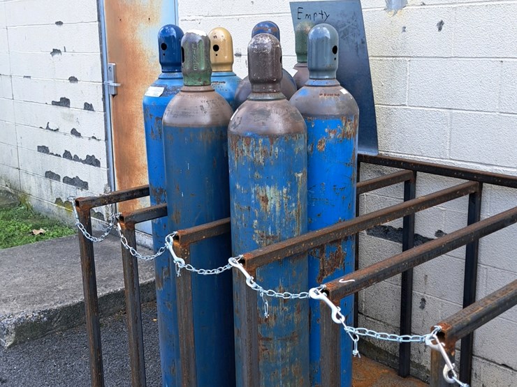 #156-•-steel-gas-tank-rack-image-5