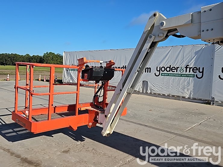 2018-kobelco-sk210-lc-dynamic-acera-image-17