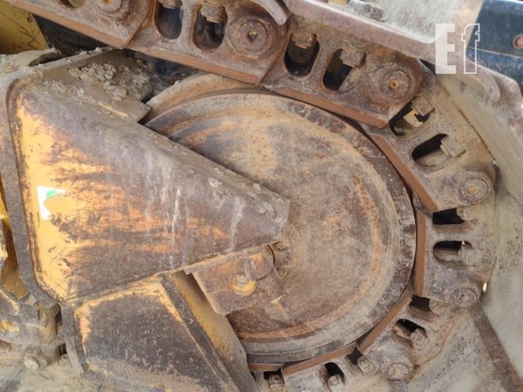 2015-caterpillar-d6n-xl-image-36