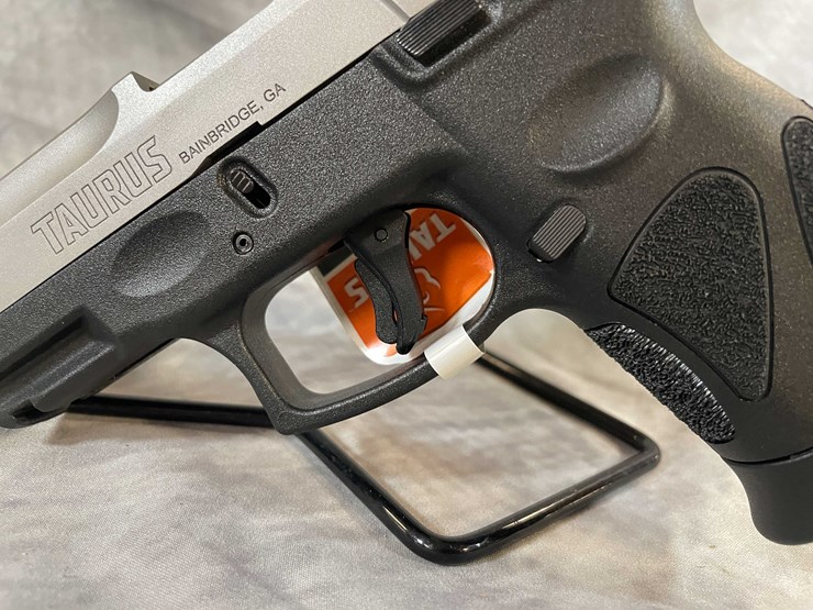 #4778-•-taurus-g2c-compact-40-s&w-pistol,-sn:-agc106105-image-18