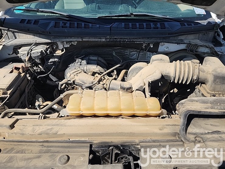 2017-ford-f150-image-18