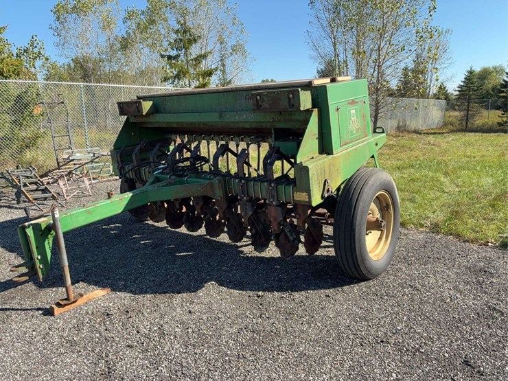 great-plains-drop-seed-food-plot-planter-image-1