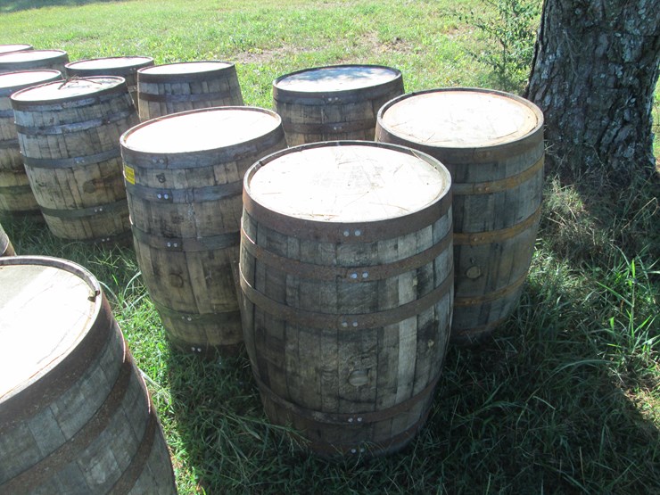 #29416-•-lot-of-(4)-whiskey-barrels-image-1