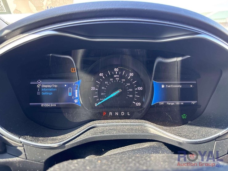 2017-ford-fusion-hybrid-sedan-image-12