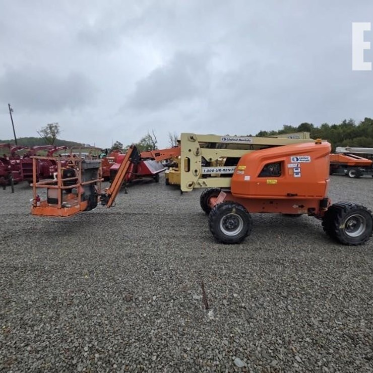 2015 JLG 450AJ