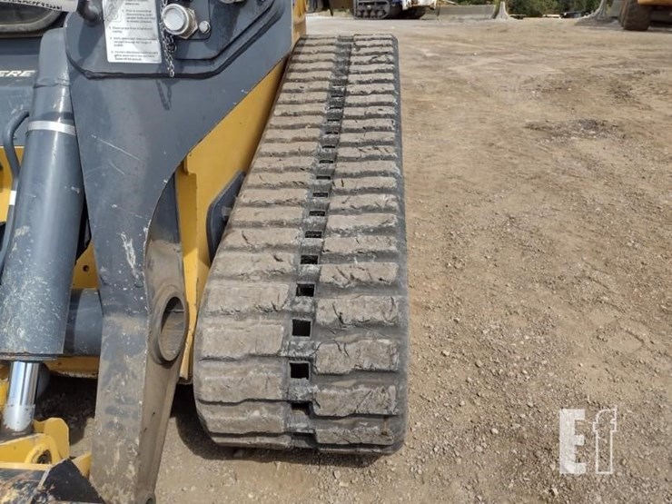 2023-deere-331g-image-26