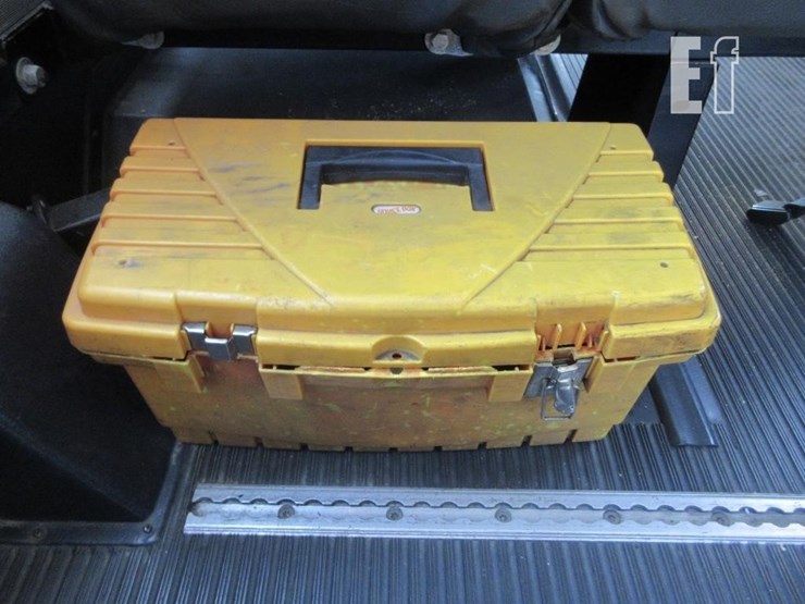 2011-ford-e450-image-13