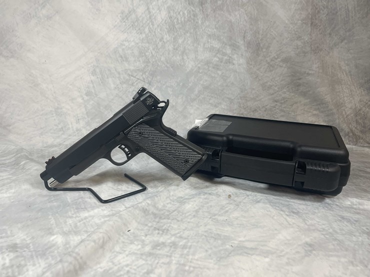 #4814-•-rock-island-model-1911-45-auto-pistol,-sn:-ria2732321-image-1