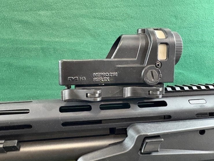 smith-&-wesson-m&p-12-pump-shotgun-image-6