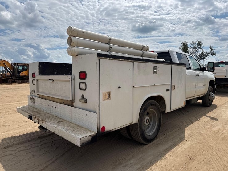2016-chevrolet-3500hd-image-6