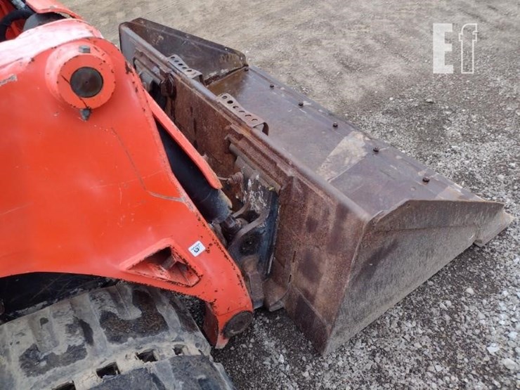 kubota-svl95-2s-image-18