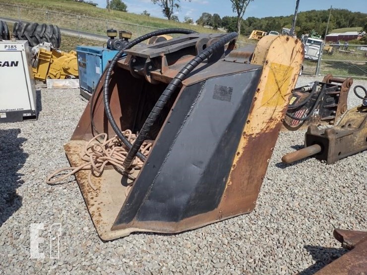 magnum-6ft-padding-bucket-image-4