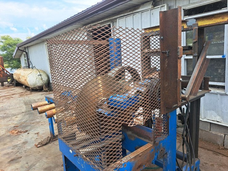 #131-•-baker-chop-saw-image-3