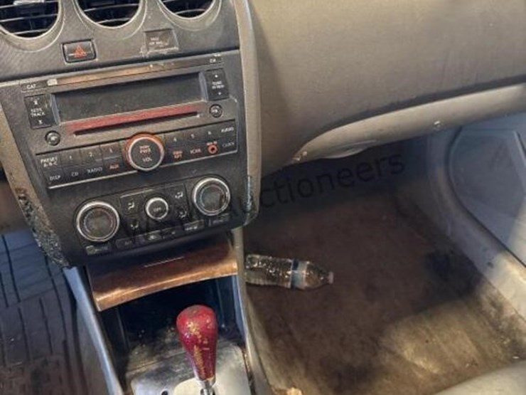 2007-nissan-altima-s-sdn-image-24