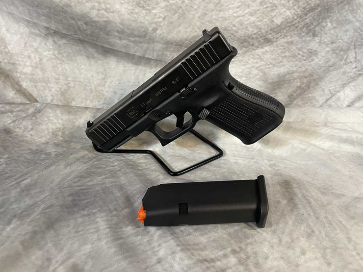 #4777-•-glock-19-gen-5-9mm-luger-pistol,-sn:-cesf245-image-22