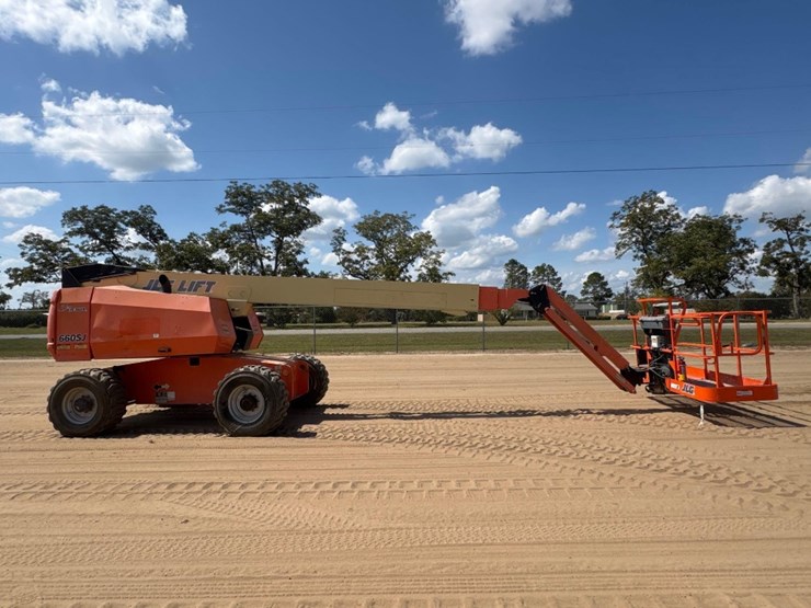 2005-jlg-660sj-image-1