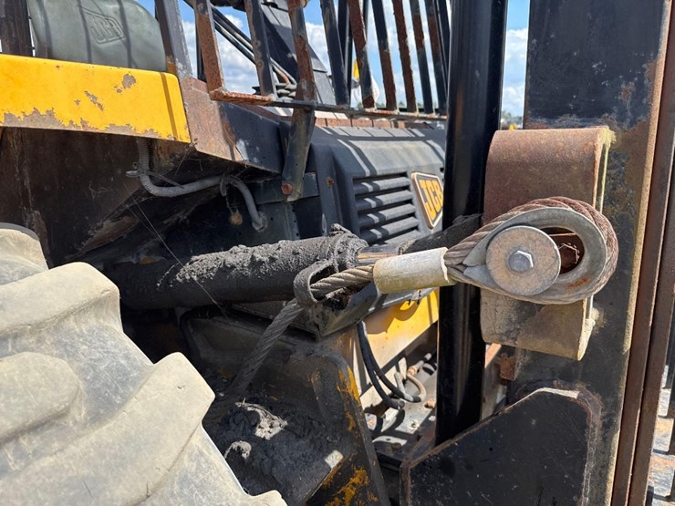 2012-jcb-930-image-17