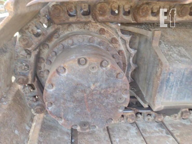 2013-deere-210g-lc-image-22